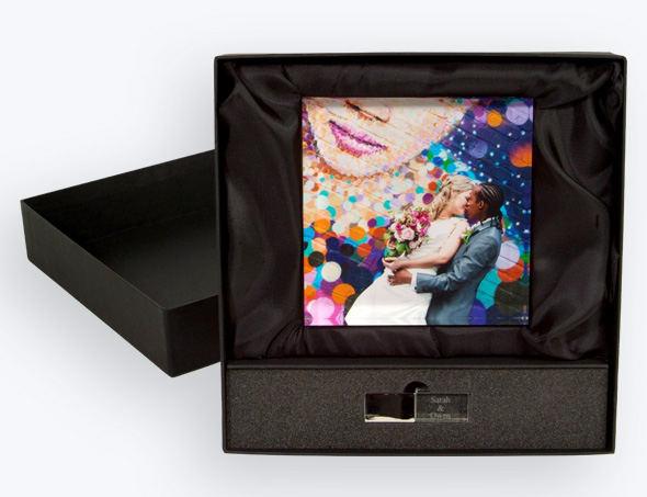 Acrylic square photo block with USB for crystal clear presentation